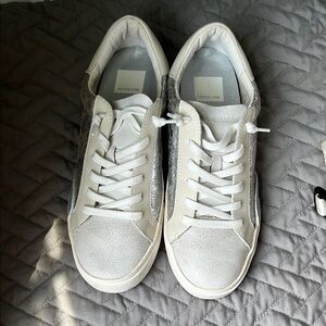 Dolce Vita Zina Women's Metallic Silver and White Sneakers- new